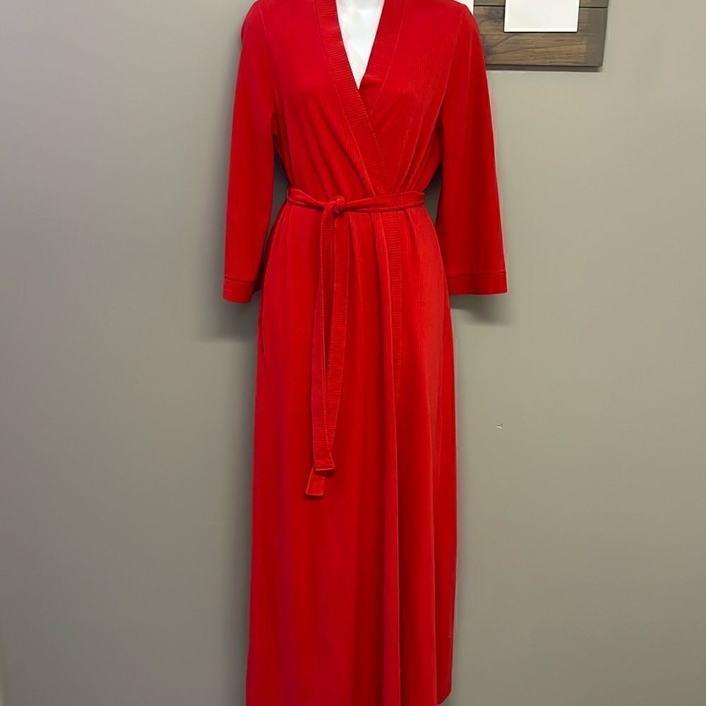 Vintage Vanity Fair Vibrant Red Full-Length Ribbed Wrap V-Neck Robe with Belt-Sm